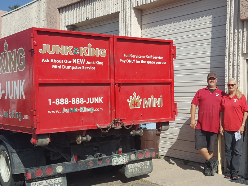Junk King Franchise Owner, John Busby & Linda Busby.