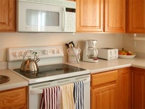 kitchen-1300786-m