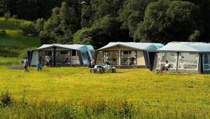 camping-987707_1280