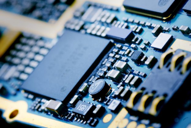 ewaste removal and ewaste recycling in long bach