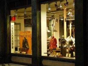 store-s-windows-1456081