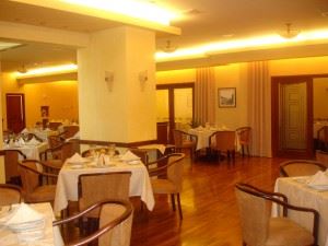 empty-restaurant-1442465